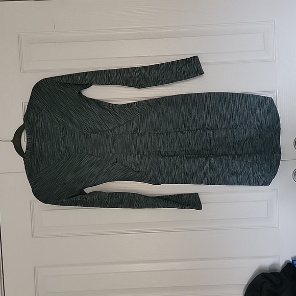 Lululemon &go Where-To Dress *Long Sleeve - Heathered Dark Fuel - 2 - Picture 7 of 10
